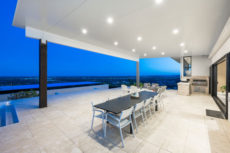 Sky High Estate (Ocean Views)