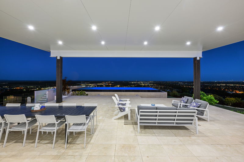 Sky High Estate (Ocean Views)