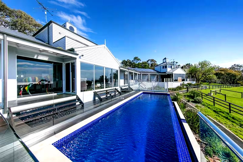 South Hampton - The Estate (With Stunning Views)