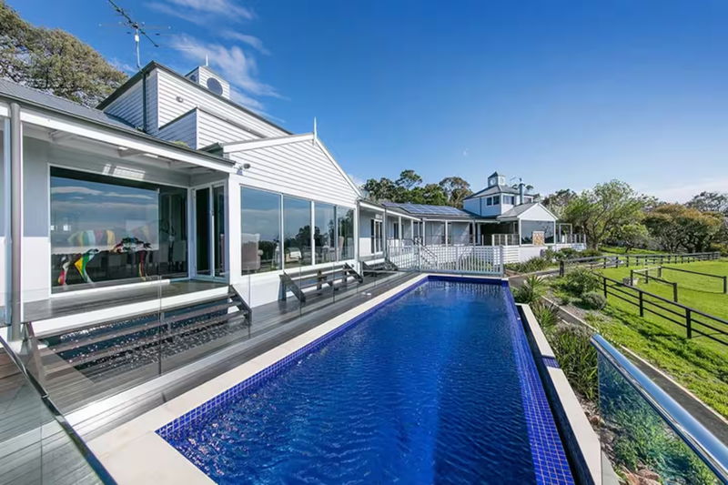 South Hampton - The Estate (With Stunning Views)