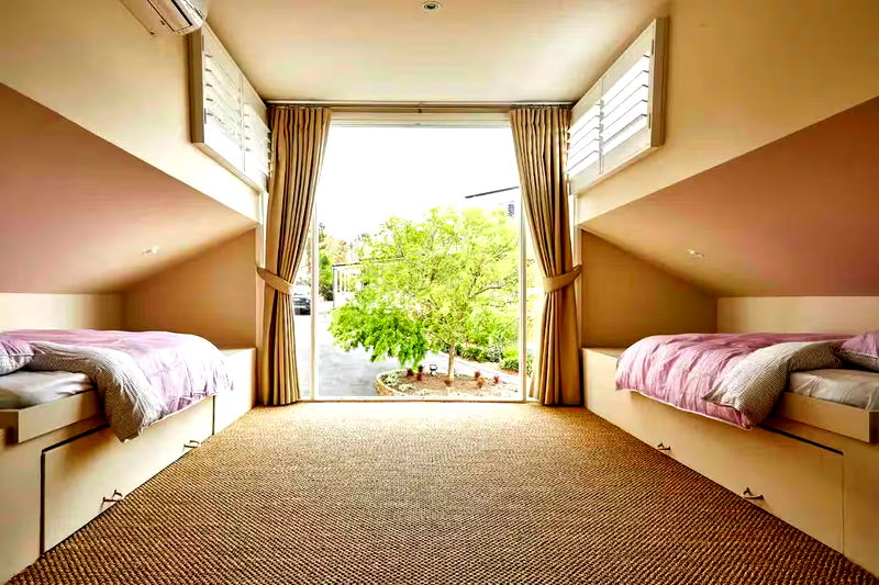 South Hampton - The Estate (With Stunning Views)