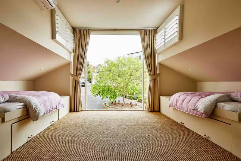 South Hampton - The Estate (With Stunning Views)