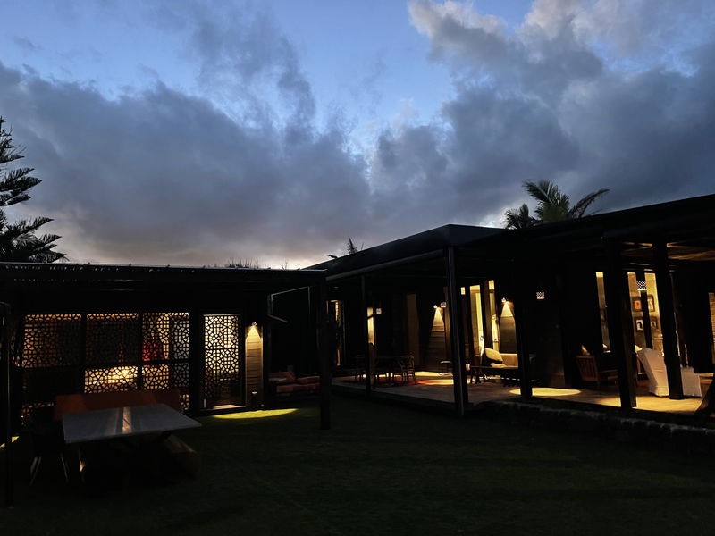 Pacific House Byron Bay ('Rare' Absolute Beachfront Byron Bay)