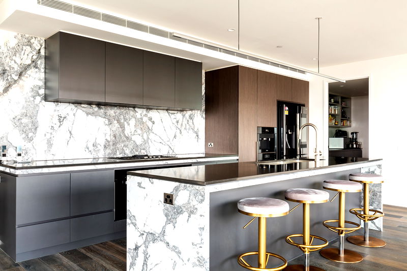 Collins Arch Penthouse (with car parking)