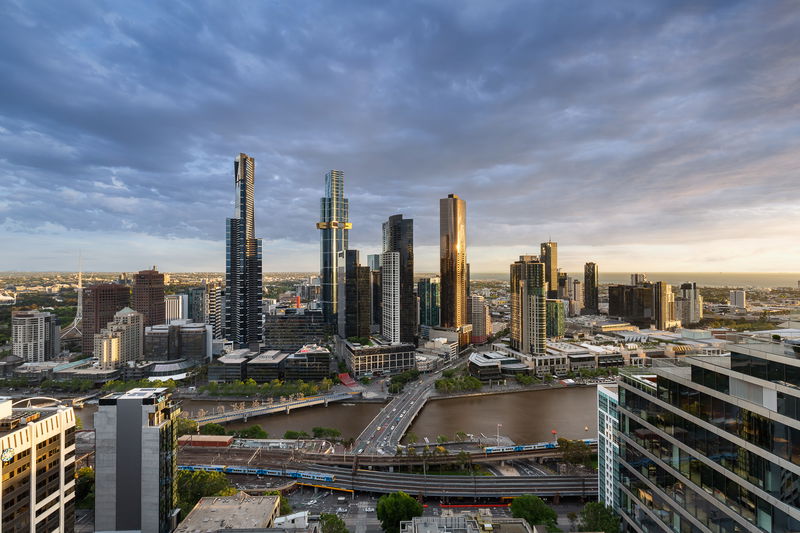 Collins Arch Penthouse (with car parking)