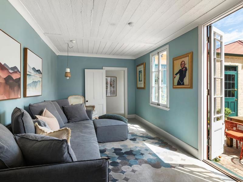 The Secret Garden (Pet Friendly)