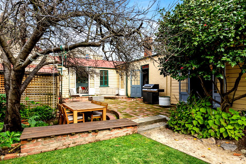 The Secret Garden (Pet Friendly)