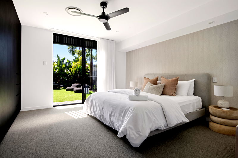 Paradise Isle (Heated Pool)