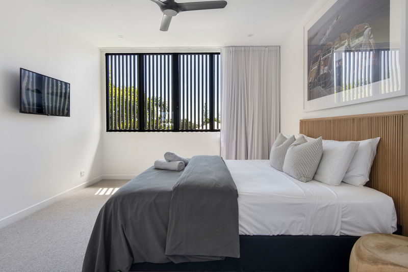 Paradise Isle (Heated Pool)