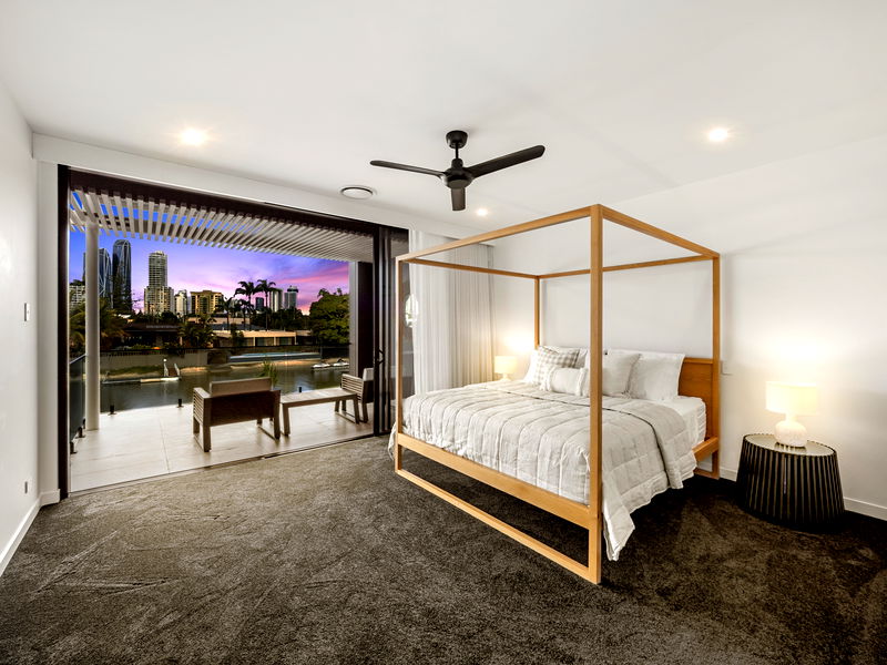 Paradise Isles (heated pool)