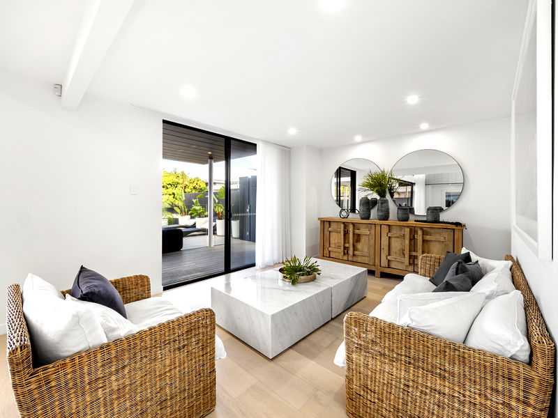 Paradise Isles (heated pool)