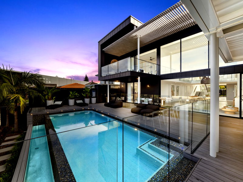 Paradise Isles (heated pool)