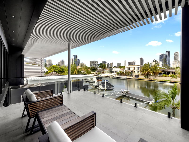 Paradise Isles (heated pool)