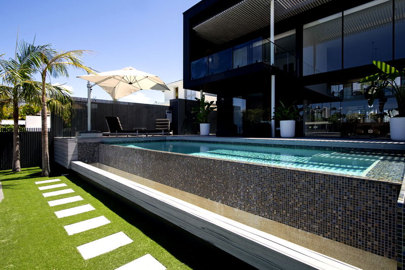 Paradise Isle (Heated Pool)