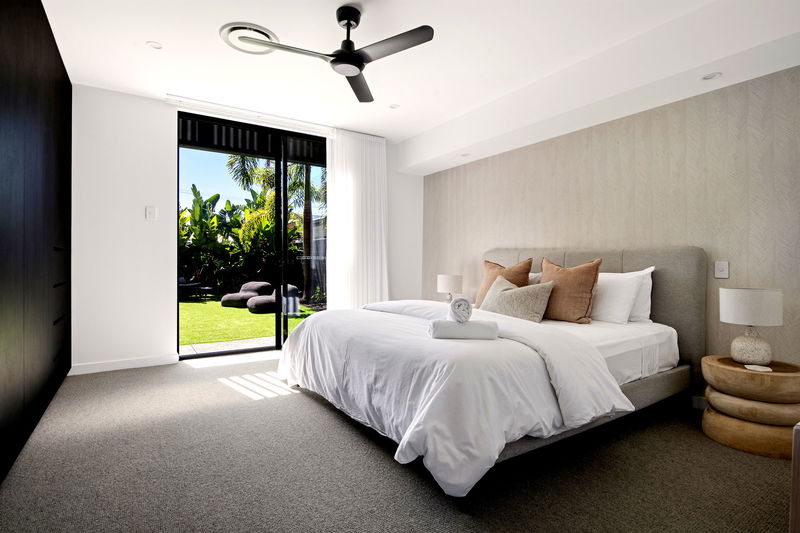 Paradise Isle (Heated Pool)