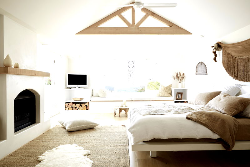 Picadilly House - European inspired Byron manor (With Car Parking)