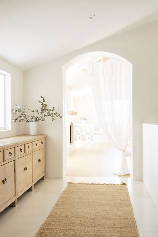 Picadilly House - European inspired Byron manor (With Car Parking)