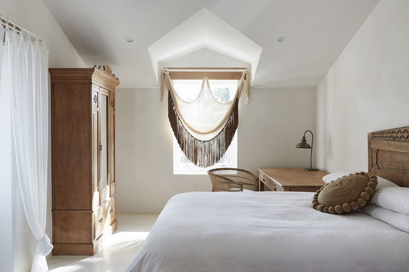 Picadilly House - European inspired Byron manor (With Car Parking)