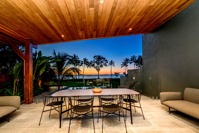 Azure (Walk to Beach)