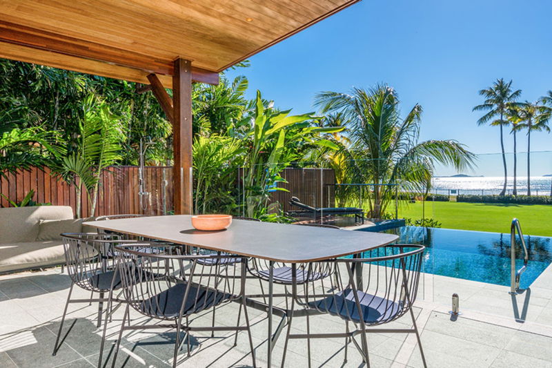 Azure (Walk to Beach)