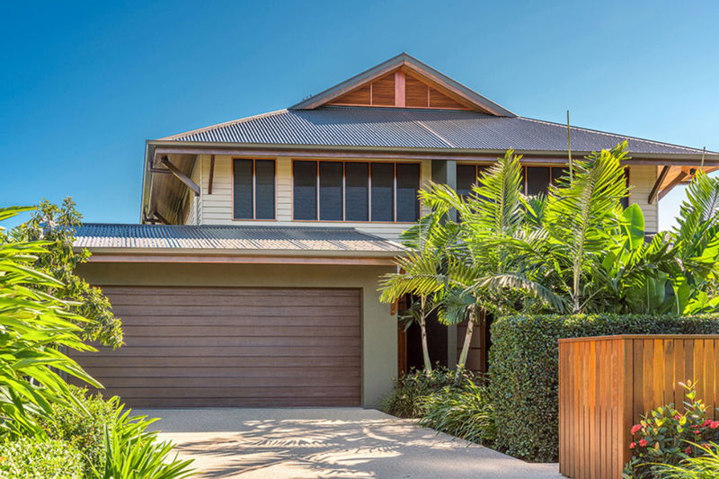 Azure (Walk to Beach)