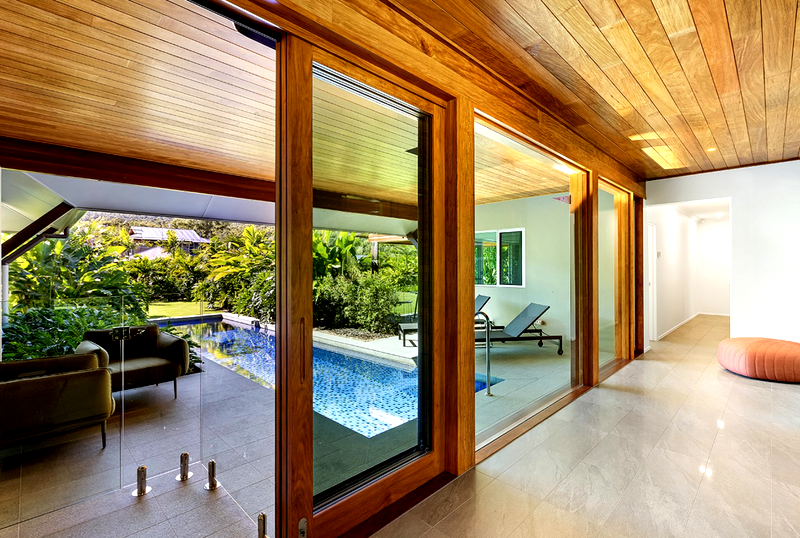 Celeste (Walk to Beach)