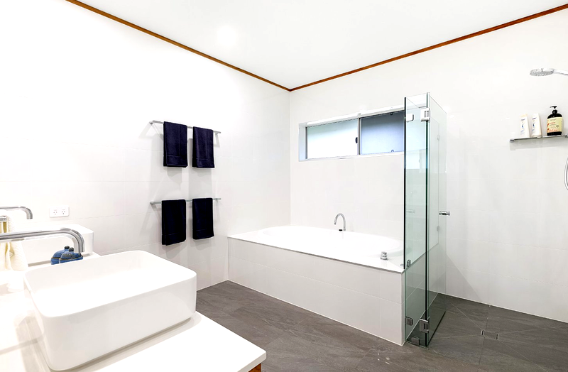 Celeste (Walk to Beach)