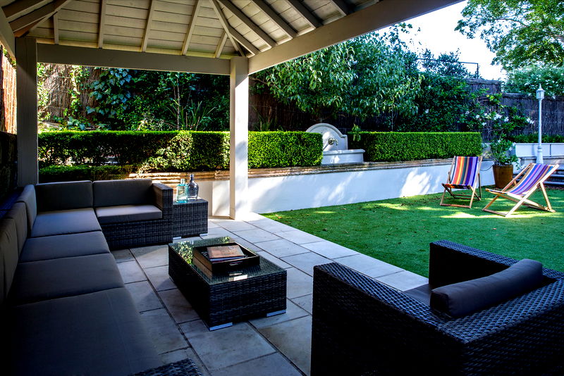 Kambala (Heated pool with view)