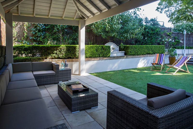 Kambala (Heated pool with view)