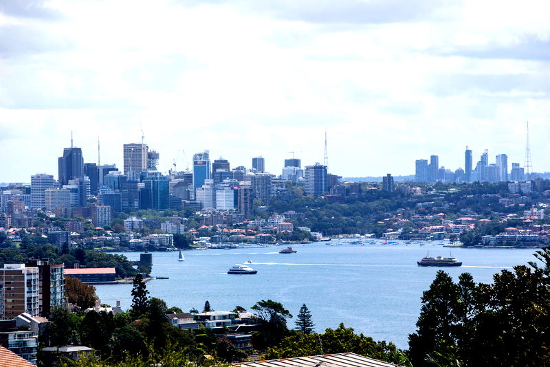 Kambala (Heated pool with view)