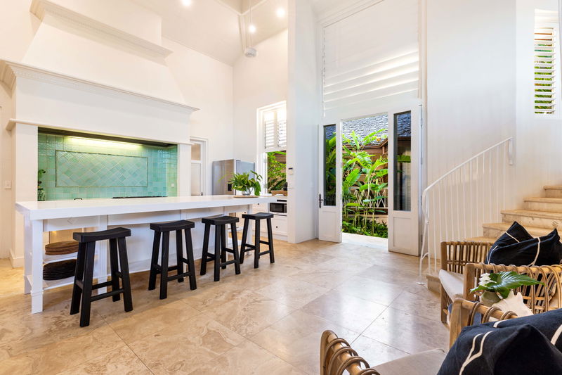 Lighthouse Port Douglas (Heated Pool)