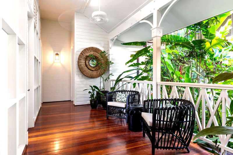 Lighthouse Port Douglas (Heated Pool)