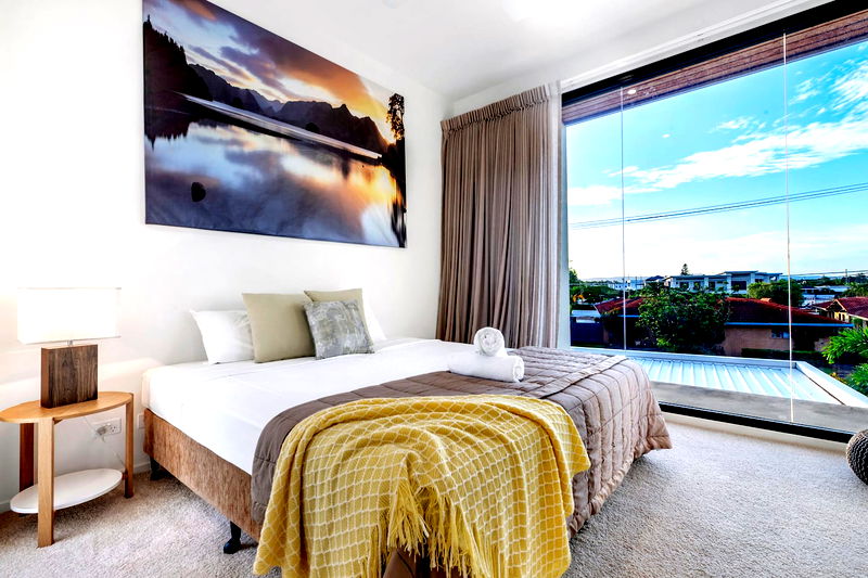 Wanderlust (heated pool)