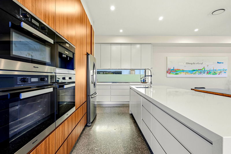 Wanderlust (heated pool)