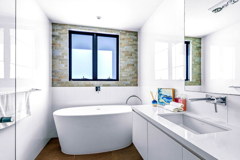 Wanderlust (heated pool)