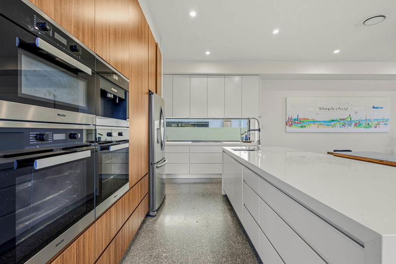 Wanderlust (heated pool)