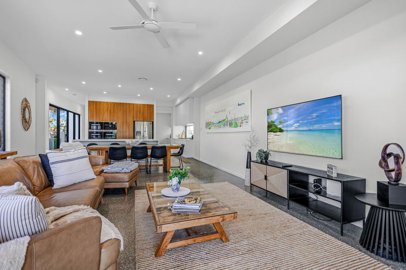 Wanderlust (heated pool)