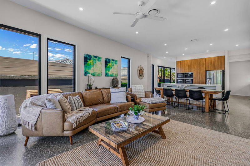 Wanderlust (heated pool)