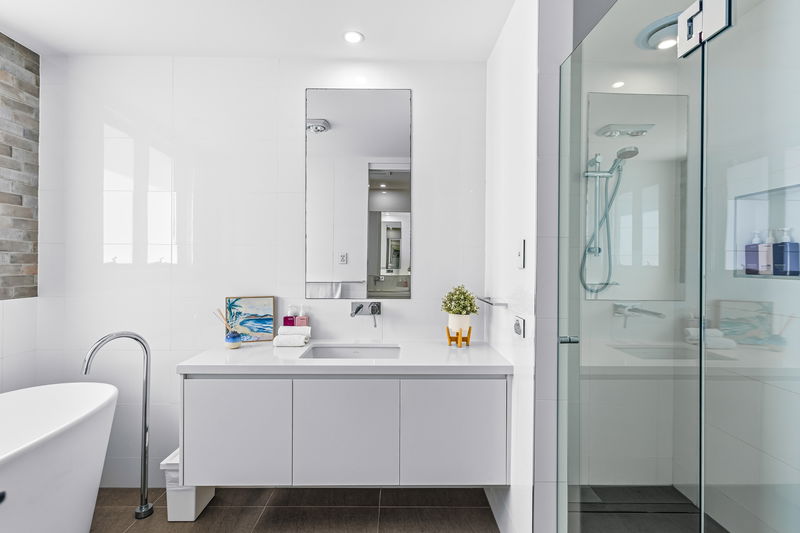 Wanderlust (heated pool)