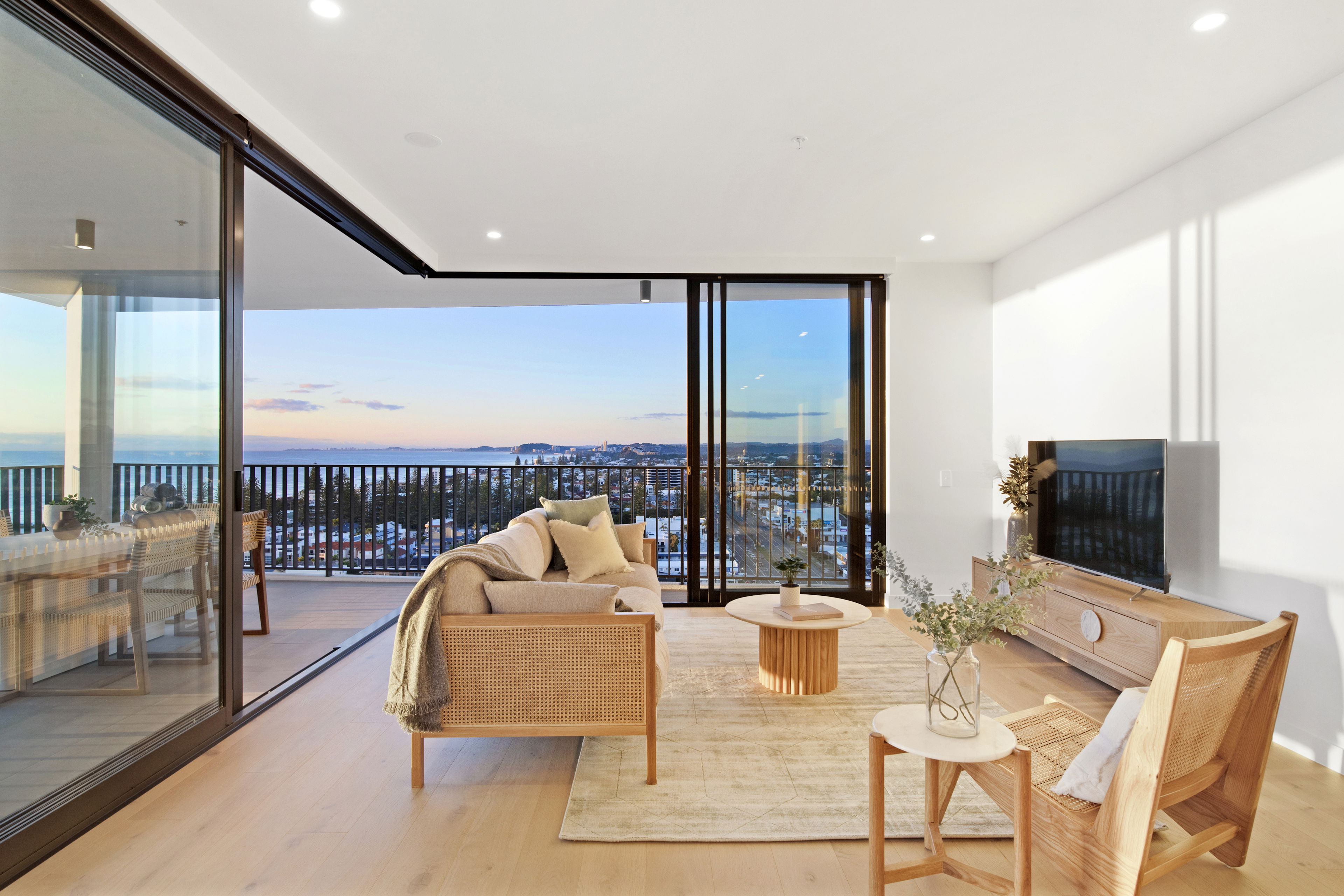 Luxico Bela Sunrise (Heated Pool)