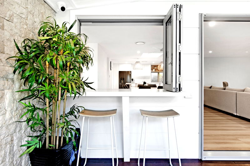 Mermaid Retreat (Heated Pool )