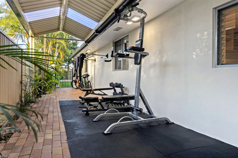 Mermaid Retreat (Heated Pool )