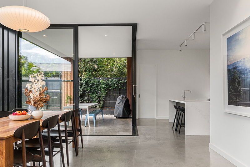 Seabarn - Central Byron, Pool, Walk to Beach