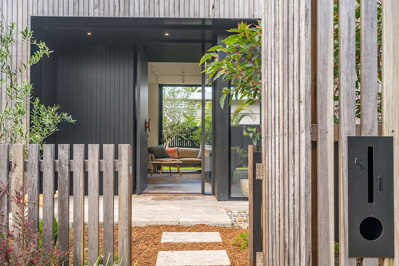 Seabarn - Central Byron, Pool, Walk to Beach