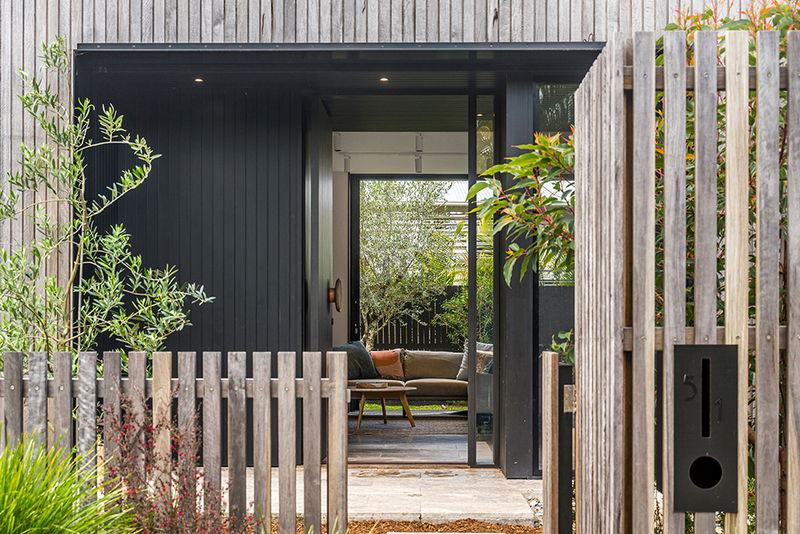 Seabarn - Central Byron, Pool, Walk to Beach