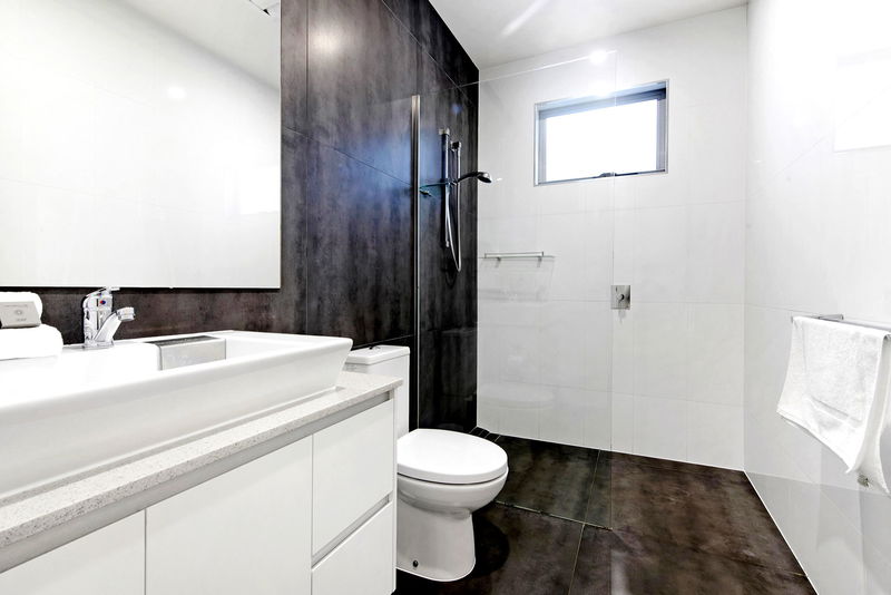 The Grand (Heated Pool)