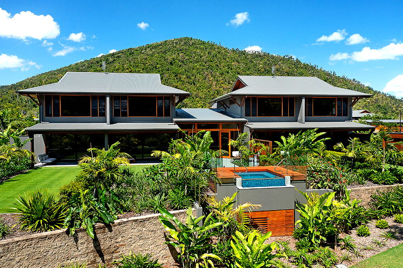 Topaz (With Car Parking)