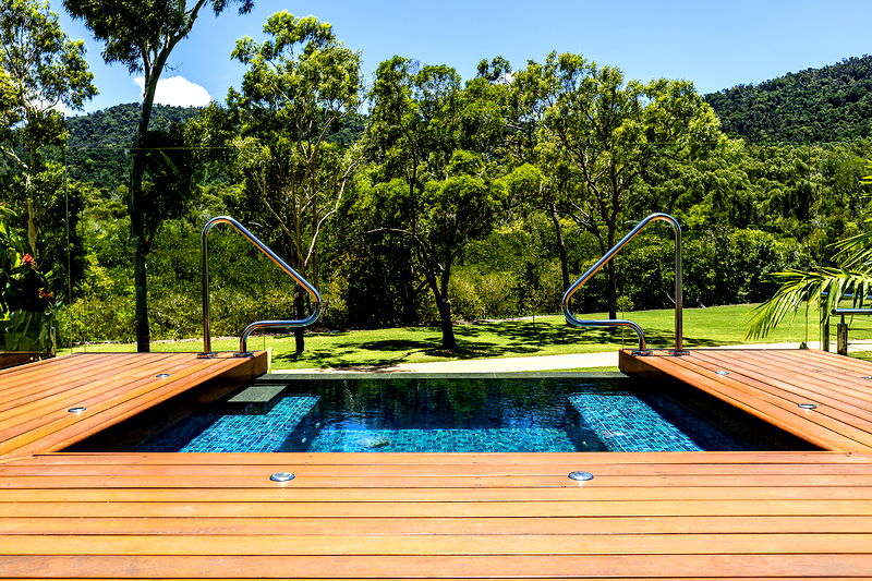 Topaz (With Car Parking)