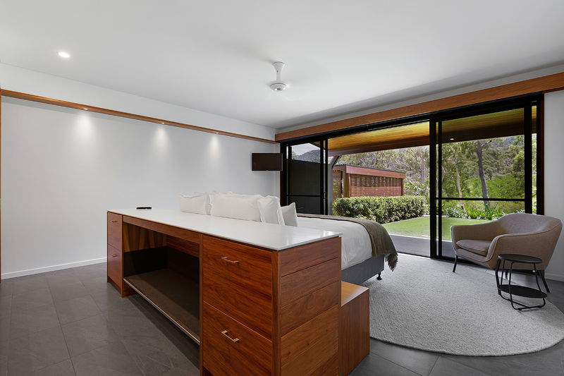 Topaz (With Car Parking)