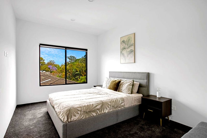 Urban Hideaway "Stay 5 Pay4"